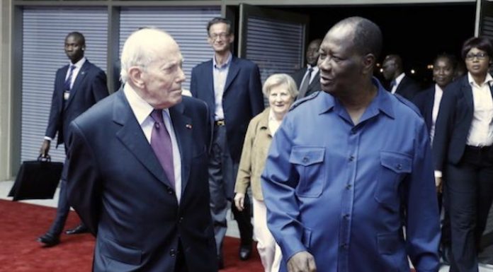 L’Émergence Candessus-dessous