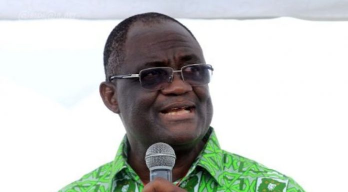 Guikahué désavoué et en difficulté au cours d’une réunion Pdci chez Bédié à Daoukro