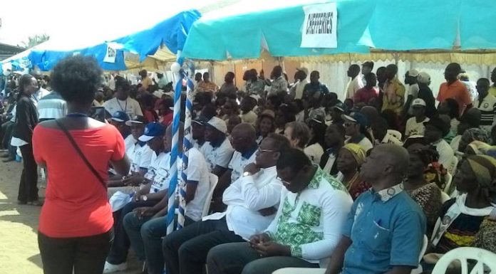 Cocody Anono: Meeting de la jeunesse de Ensemble pour la Démocratie et la Souveraineté (J-EDS)