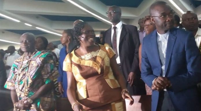 Mme Simone Ehivet Gbagbo à la cathédrale saint Paul d’Abidjan.
