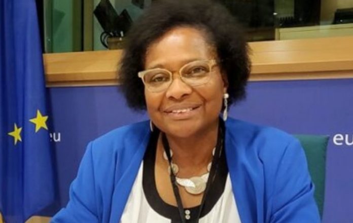 DECES TRAGIQUE de GEORGE FLYOD: LE RACISME TUE
