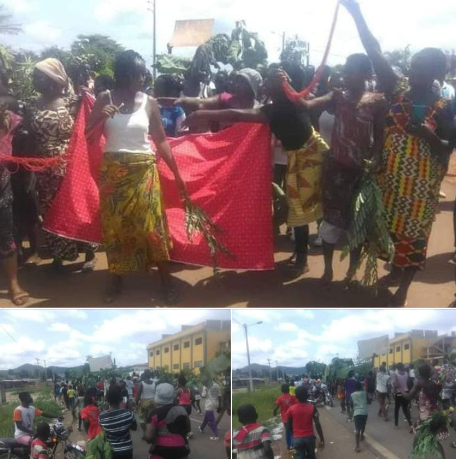 Bongouanou :La population de Bongouanou dans la rue ce lundi 9 novembre 2020, pour dire #NON au 3ème Mandat Anti-constitutionnel de monsieur Alassane Dramane Ouattara. 