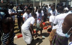 Accueil du Pdt Gbagbo:  L'aéroport international FHB de Port-Bouët vit au rythme de la culture ivoirienne