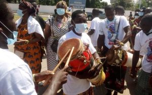 Accueil du Pdt Gbagbo:  L'aéroport international FHB de Port-Bouët vit au rythme de la culture ivoirienne