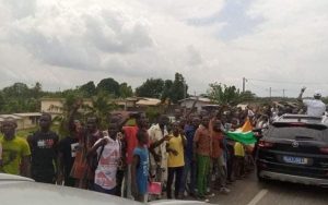 Visite du président Gbagbo au président Bedié à Daoukro