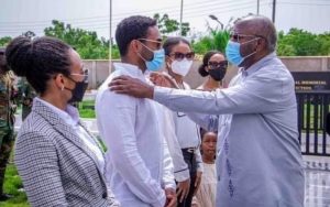 Le président Gbagbo rend hommage à Jerry Rawlings