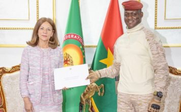 Madame Cristina Maria Cerqueira Pucarinho pour maintenir le lien entre Lisbonne et Ouagadougou