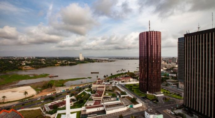 Transition énergétique: la Côte d’Ivoire entre ambitions climatiques et réalités économiques