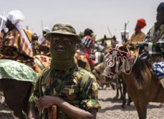 Burkina Faso: attaques jihadistes d’envergure au nord et à l’est du pays, plus de 100 morts annoncés